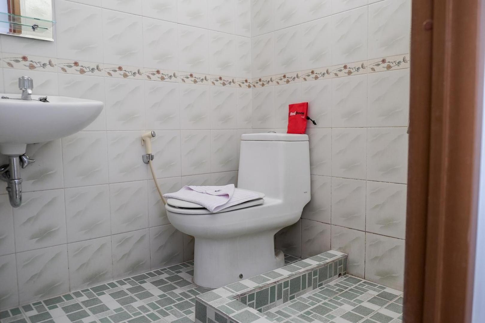 Reddoorz Near Supermall Karawaci 2 Τάνγκερανγκ Εξωτερικό φωτογραφία