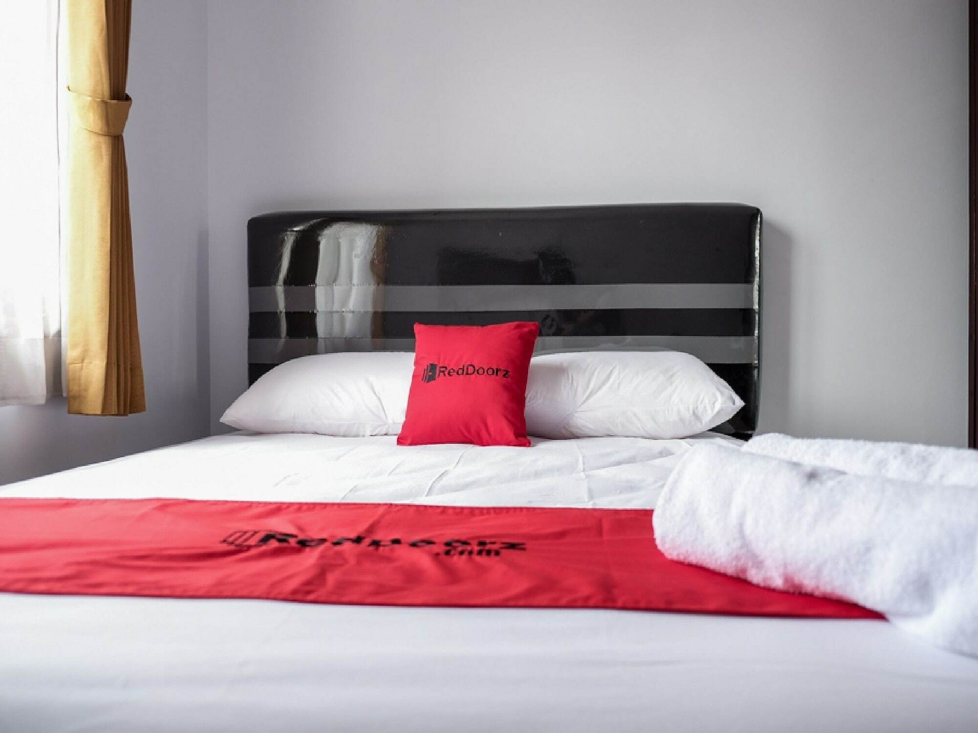 Reddoorz Near Supermall Karawaci 2 Τάνγκερανγκ Εξωτερικό φωτογραφία